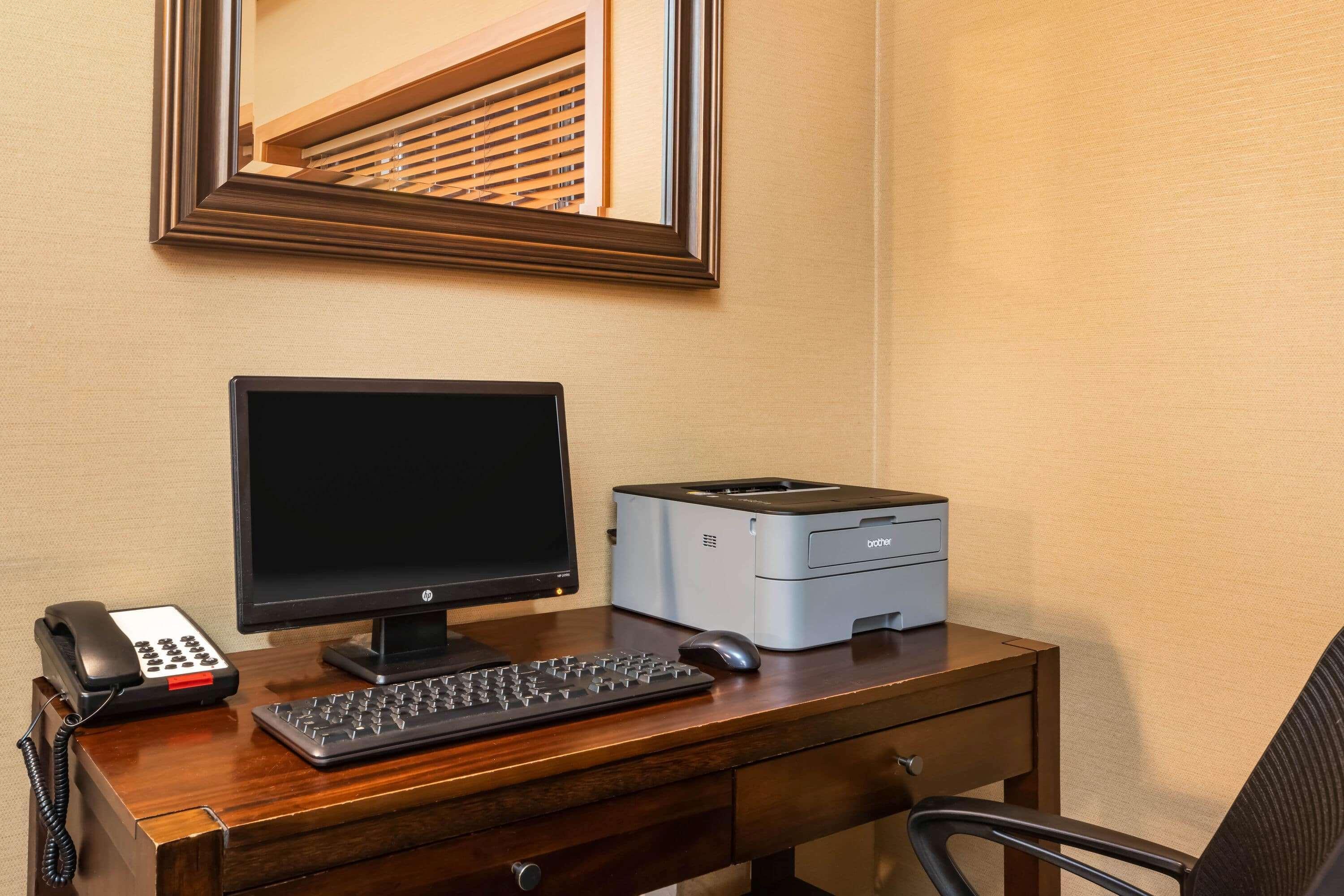 Hotel La Quinta By Wyndham Portland Airport Esterno foto