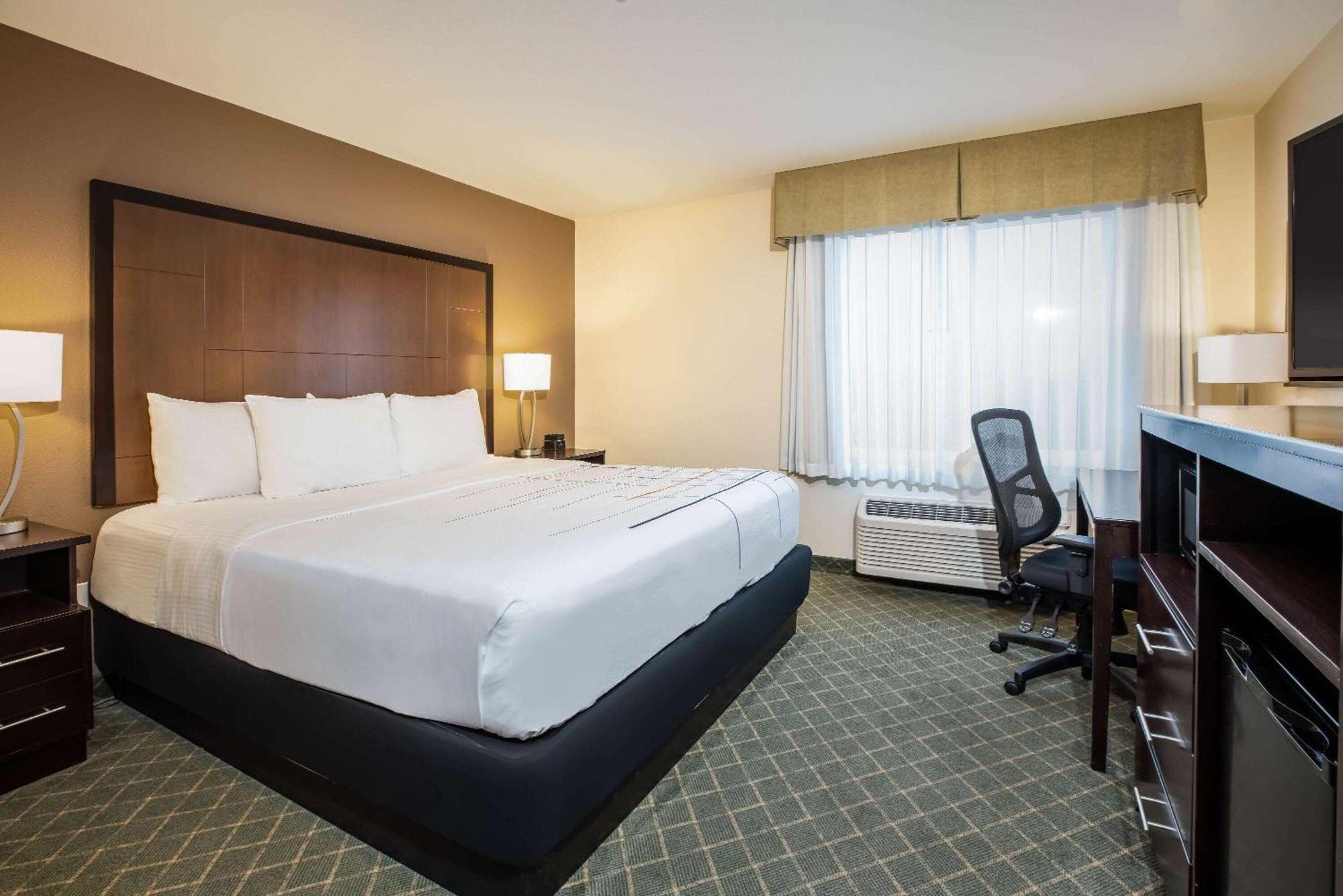 Hotel La Quinta By Wyndham Portland Airport Esterno foto